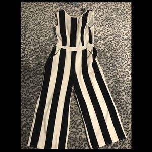 Boohoo Cropped leg jumper- New